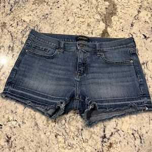 Banana Republic Jean Shorts size 2 fits like 4